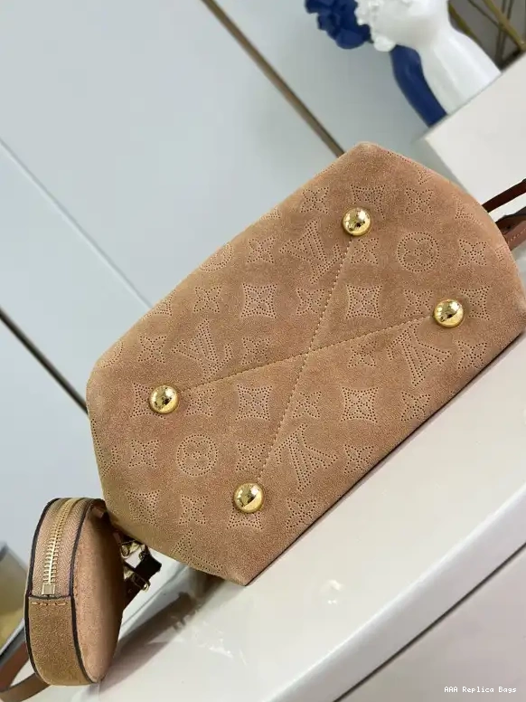 Aaa replica ru BELLA VUITTON LOUIS 0606